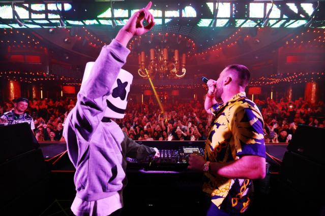 Travis Kelce Parties Solo In Vegas After Supporting Taylor Swift In Sydney  [PHOTOS]