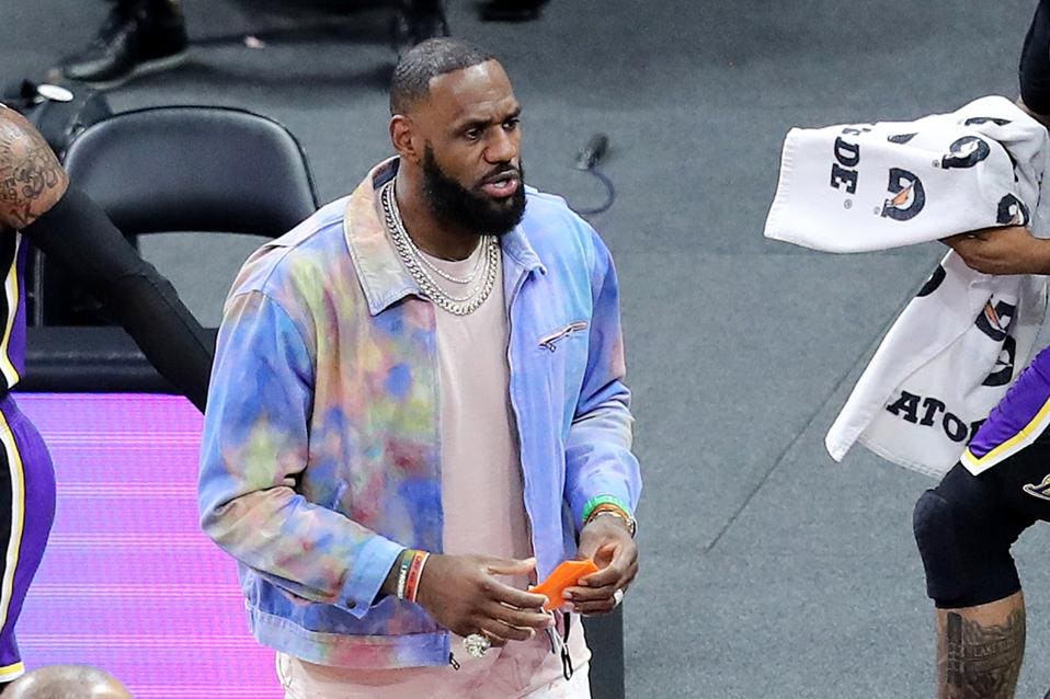 LeBron James' Ankle Injury Will Keep Him Out Of Next Two Lakers Games: Reports