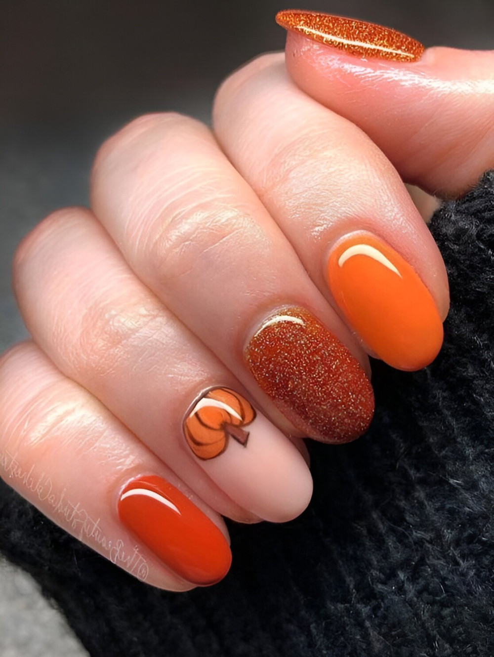 30 Stunning Burnt Orange Nails For A Gorgeous Season - 233