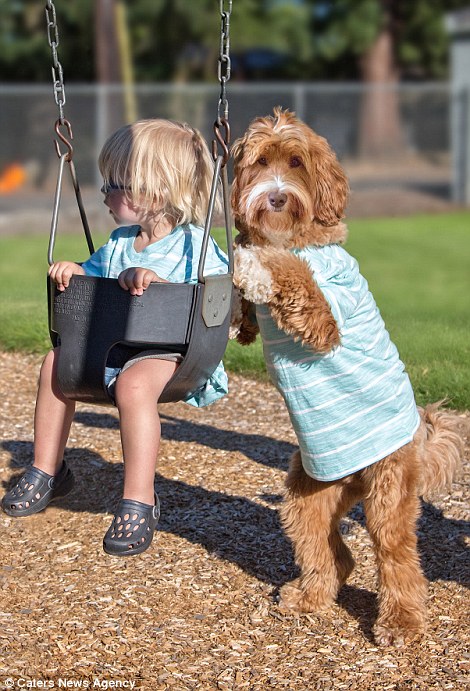 Insperable: Buddy and Reagan play on swings