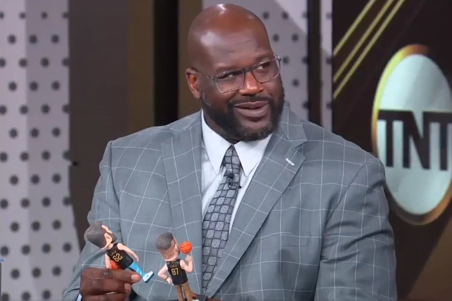 Shaq Breaks Kelce Bobblehead on NBA on TNT