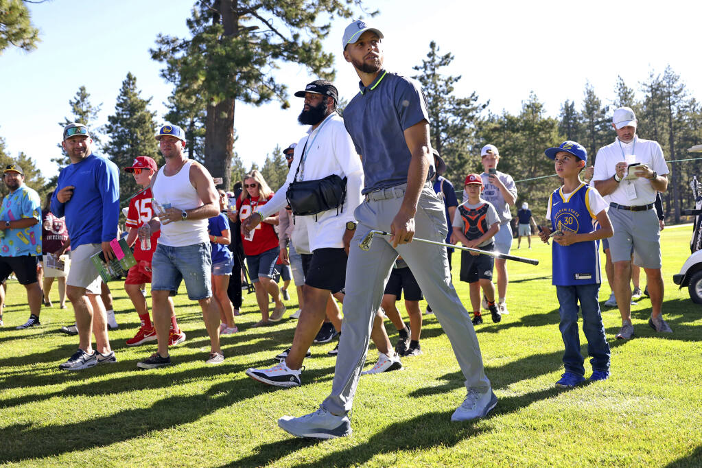 Stephen Curry closes with eagle, wins American Century Championship celebrity golf tournament