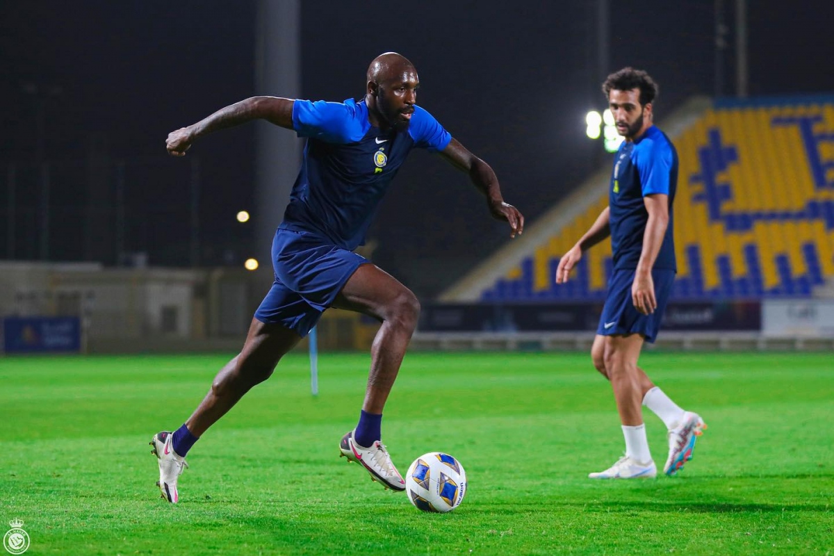 cristiano ronaldo is preparing for the match in the afc champions league image 4