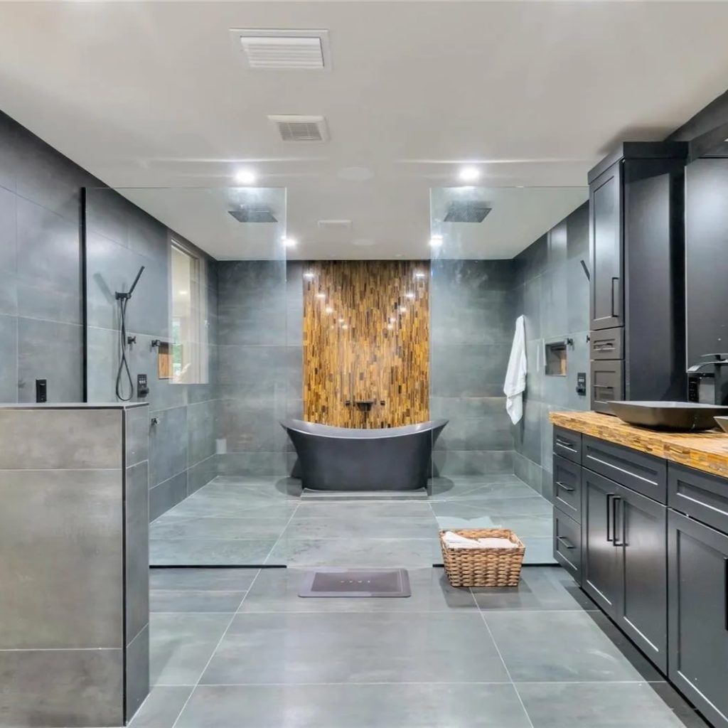 Bathroom in Matthew Judon's Florida Home